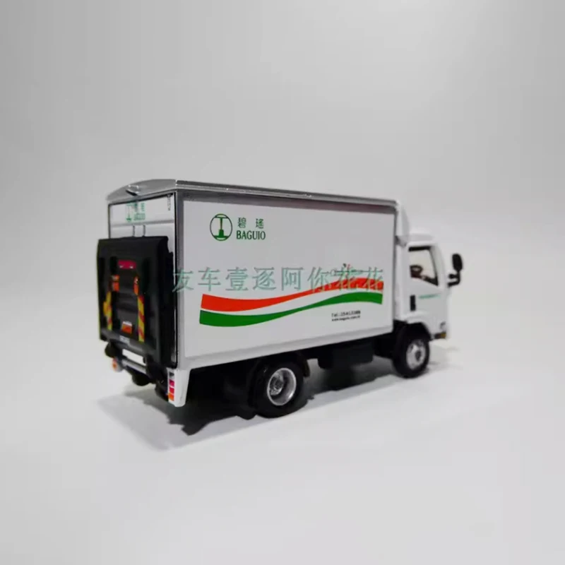 ISUZU N-Series Diecast Miniature Model 4 ISUZU N-Series Diecast Miniature Model - Image 4