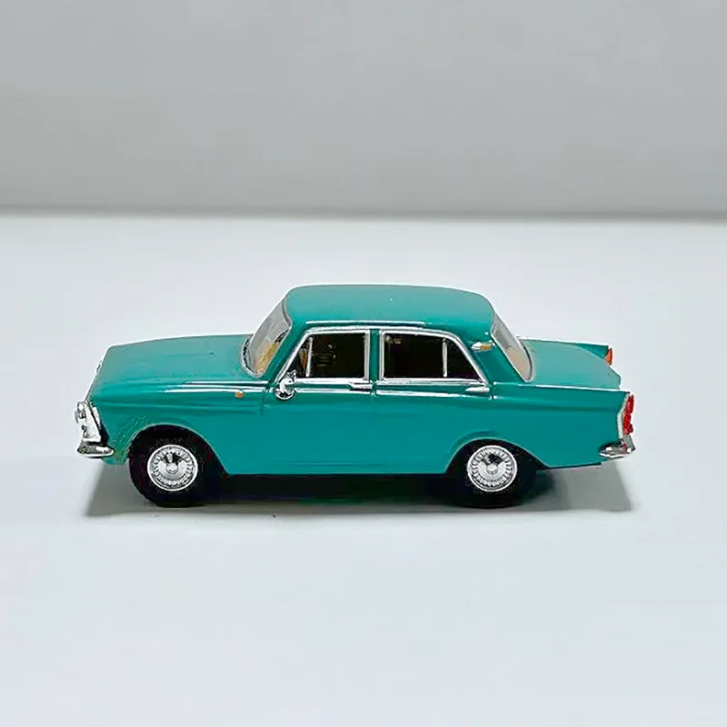 Herpa MOSKWITSCH 408 Vintage Car Model 4 Herpa MOSKWITSCH 408 Vintage Car Model - Image 4