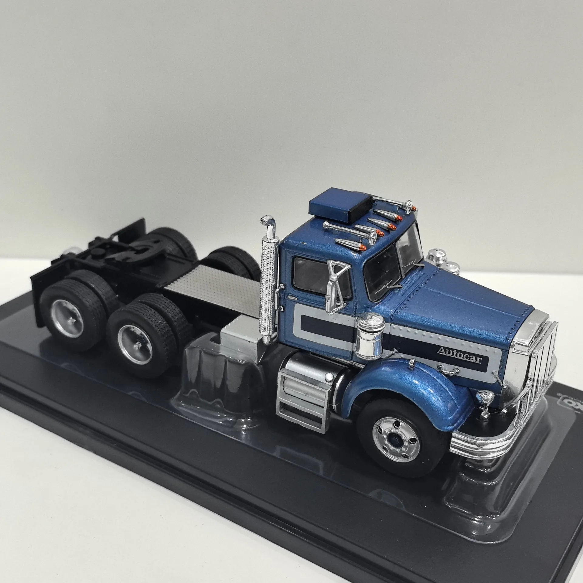 1965 Autocar A64 Diecast Model 1:43 Scale 5 1965 Autocar A64 Diecast Model 1:43 Scale - Image 5