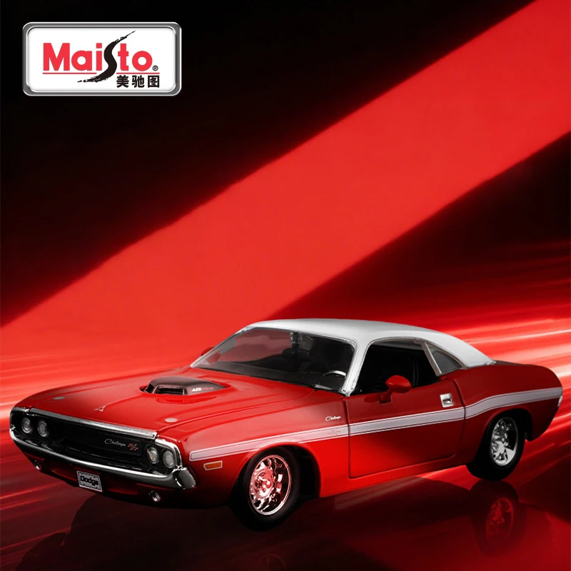 1970 Dodge Challenger R/T 1:24 Scale Diecast Model 5 1970 Dodge Challenger R/T 1:24 Scale Diecast Model - Image 5