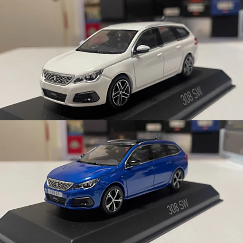 Peugeot 308 SW 1:43 Diecast Model in Silver 2 Peugeot 308 SW 1:43 Diecast Model in Silver - Image 2
