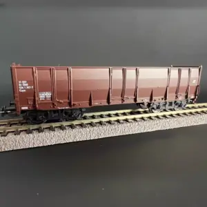 Vibrant Green HO Freight Car from PIKO 13 S26e9c1ab37b4490cacb2ce7c1cdd7de9e