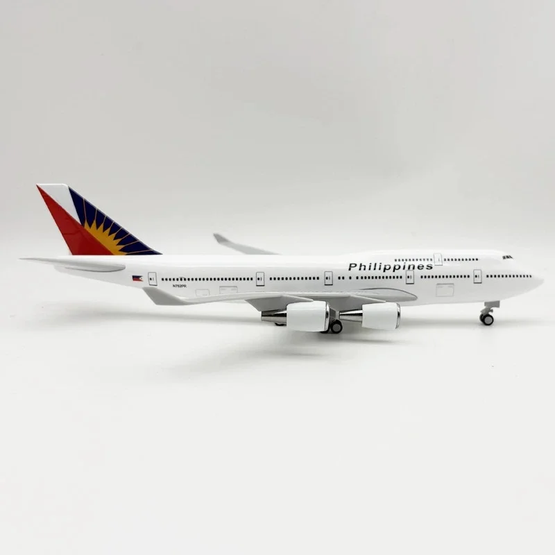Philippine Airlines B747 30cm Resin Model 5 Philippine Airlines B747 30cm Resin Model - Image 5