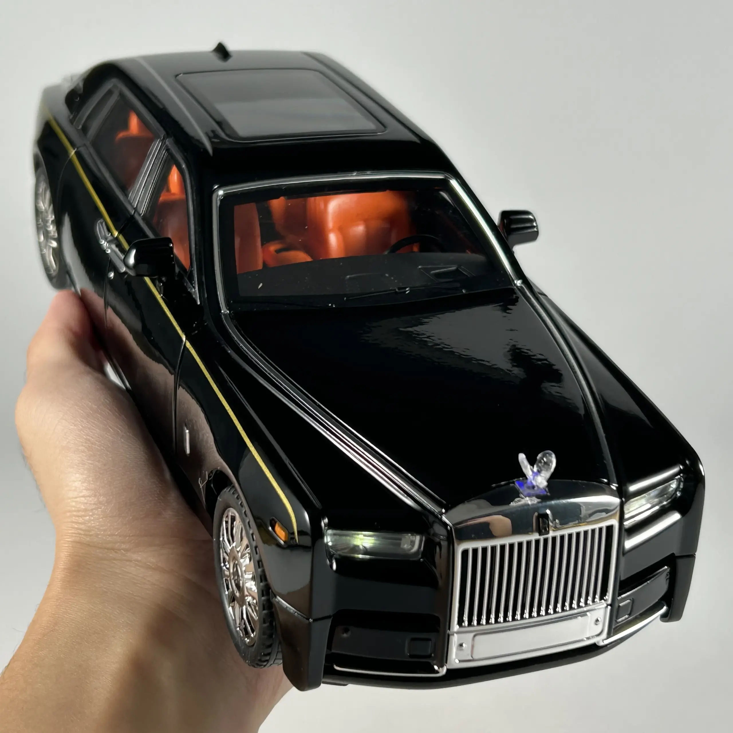1:18 Rolls Royce Phantom Diecast Model 4 1:18 Rolls Royce Phantom Diecast Model - Image 4