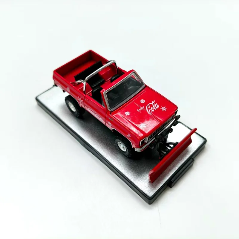 Vintage 1974 K5 Blazer Diecast Model 5 Vintage 1974 K5 Blazer Diecast Model - Image 5