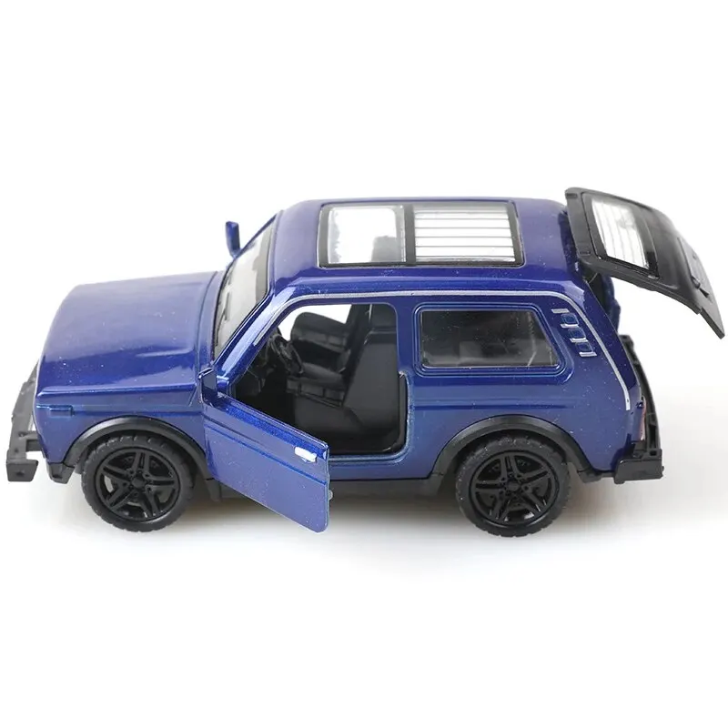 Diecast SUV Model Car Collection 1:18 Scale 3 Diecast SUV Model Car Collection 1:18 Scale - Image 3