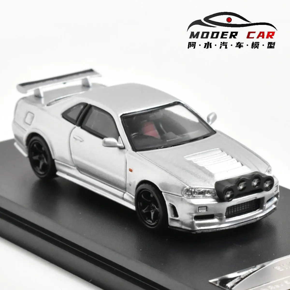 Street SW 1:64 Diecast Model Car in Silver/Black 1 Street SW 1:64 Diecast Model Car in Silver/Black