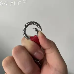 Chery Logo Shield Keychain in Red or Black 11 S28bb9f6750ef471db9bf2e0ec1196471y