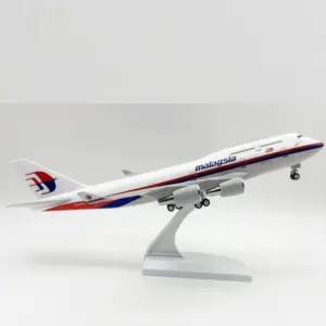 Malaysia Airlines B747 Scale Model 30cm 8 S295d6a02ad9b40b78aeb1b37e7451a3dP