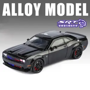 Green 1:24 Dodge Challenger SRT Hellcat Redeye Model 13 S29e80efcc7ba43529cb56574e98fb73cw