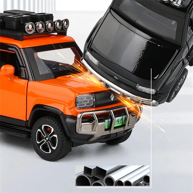 1:24 Scale Off-Road Vehicle Model in Black 3 1:24 Scale Off-Road Vehicle Model in Black - Image 3