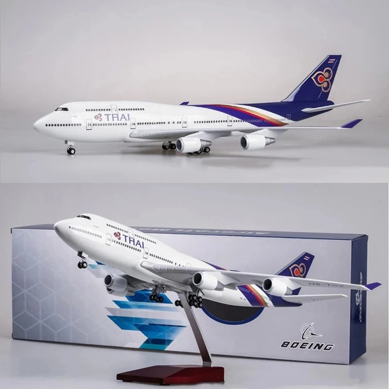 Thai Airways Boeing 747 Model 47cm with LED Lights 2 Thai Airways Boeing 747 Model 47cm with LED Lights - Image 2