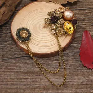 Vintage Gemstone Brooch with Chains 10 S2abfb47b2aba41888e1d416d7109693ak