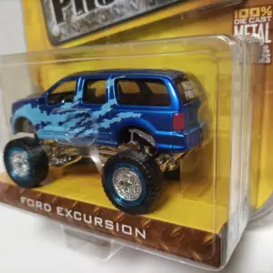 Diecast Blue Ford Excursion 4x4 Model 1:64 4 S2adebb4b0409438987d4ae504acd87de2