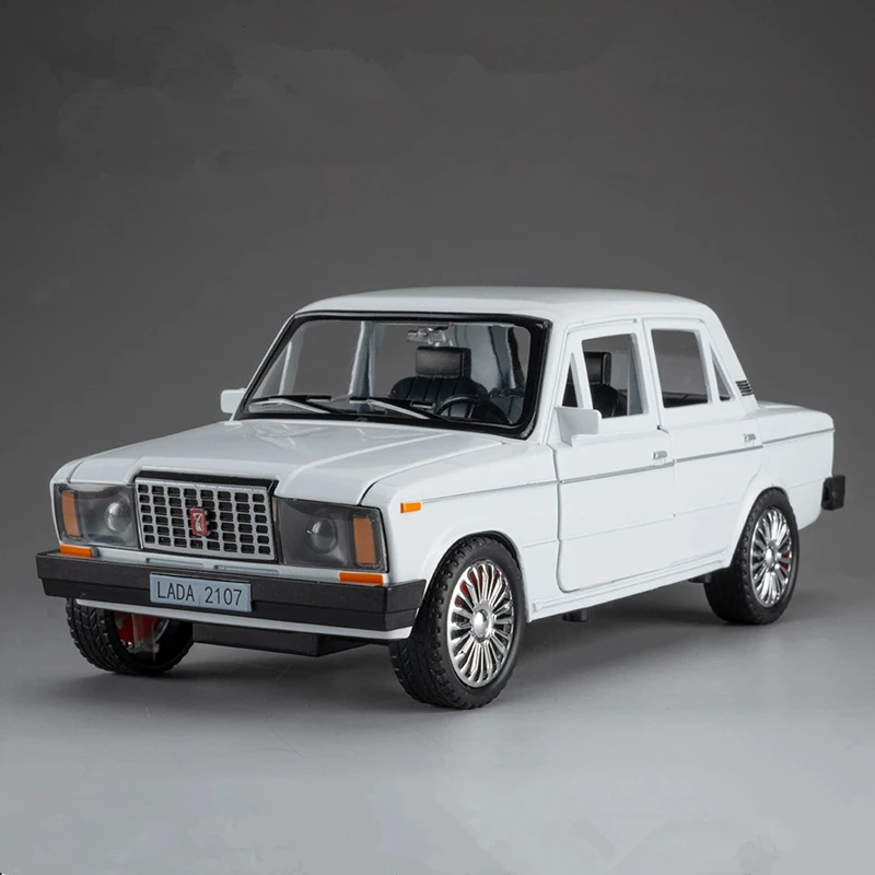 1/18 LADA 2107 Diecast Model Car 9 1/18 LADA 2107 Diecast Model Car - Image 9
