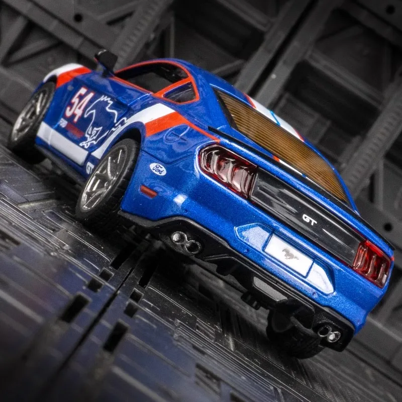 2018 Ford Mustang GT 1:32 Diecast Model 6 2018 Ford Mustang GT 1:32 Diecast Model - Image 6