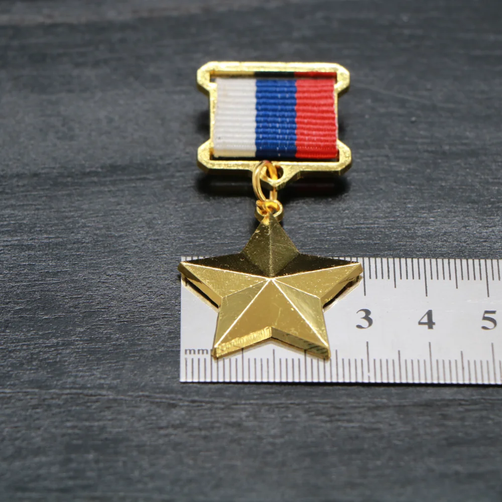 Soviet-Inspired Patriotic Medal 6x3cm 5 Soviet-Inspired Patriotic Medal 6x3cm - Image 5
