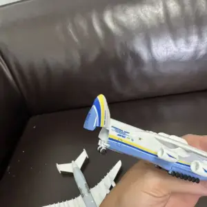 Antonov An-225 Scale Model 1:400 11 S2c55f521f7364d10a6e7ee2f4d4b5addY