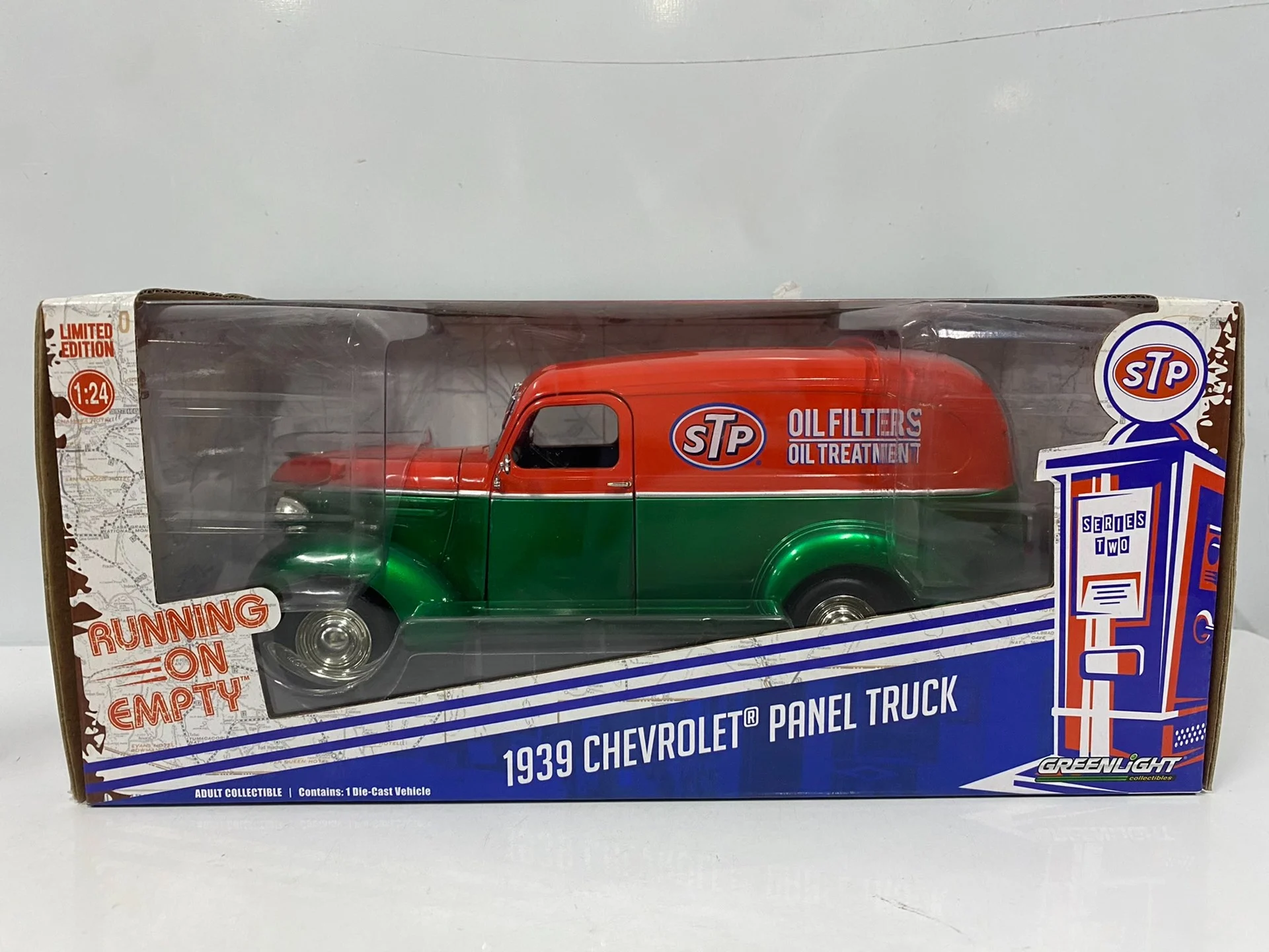 Vintage Chevrolet 1939 Diecast Model for Collectors 2 Vintage Chevrolet 1939 Diecast Model for Collectors - Image 2