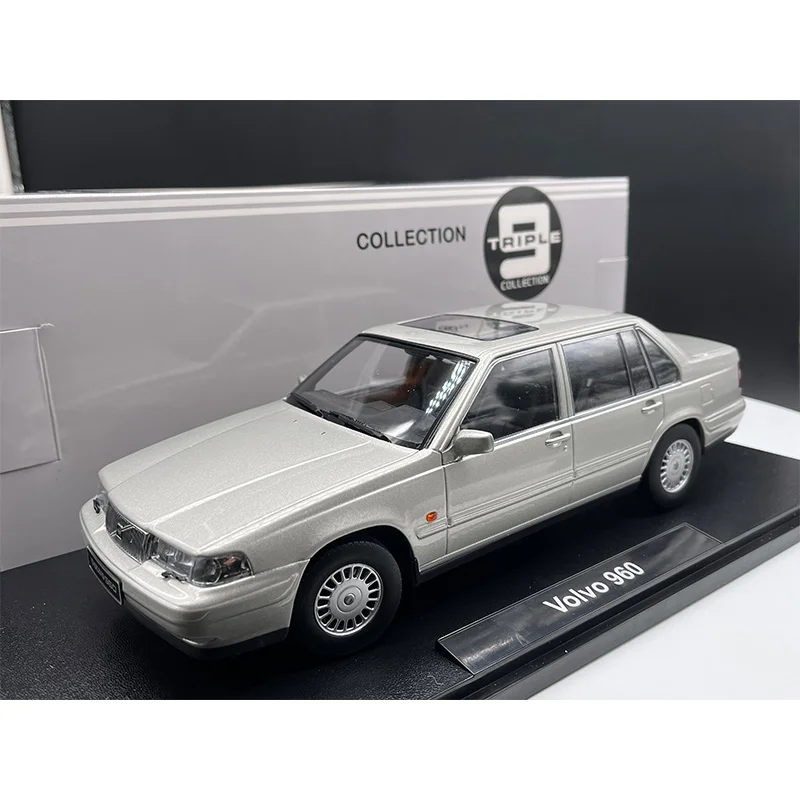 1/18 Alfa Romeo 164 Q4 Diecast Model 3 1/18 Alfa Romeo 164 Q4 Diecast Model - Image 3