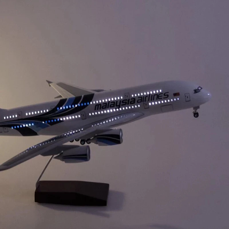 Malaysia Airlines Airbus A380 Diecast Model 47cm 4 Malaysia Airlines Airbus A380 Diecast Model 47cm - Image 4