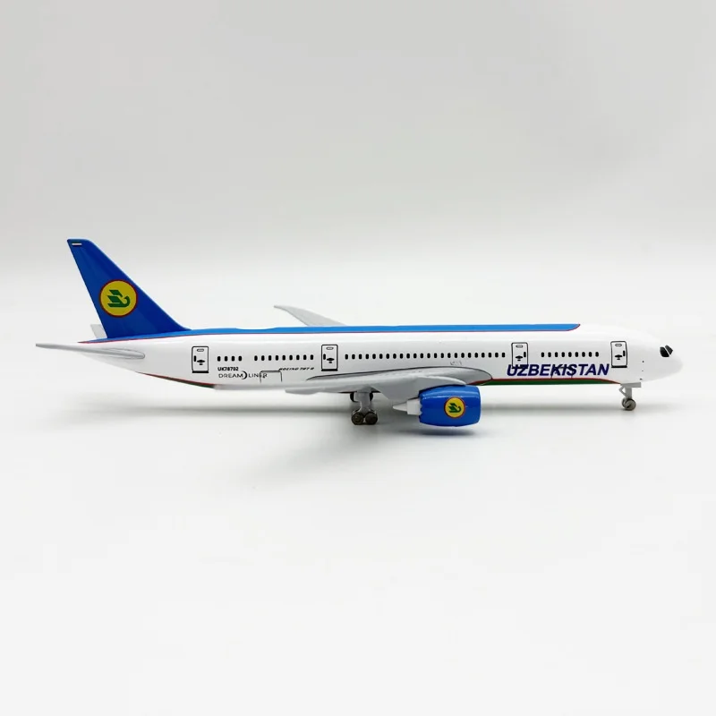 Metal Boeing 787 Aircraft Model for Collectors 4 Metal Boeing 787 Aircraft Model for Collectors - Image 4