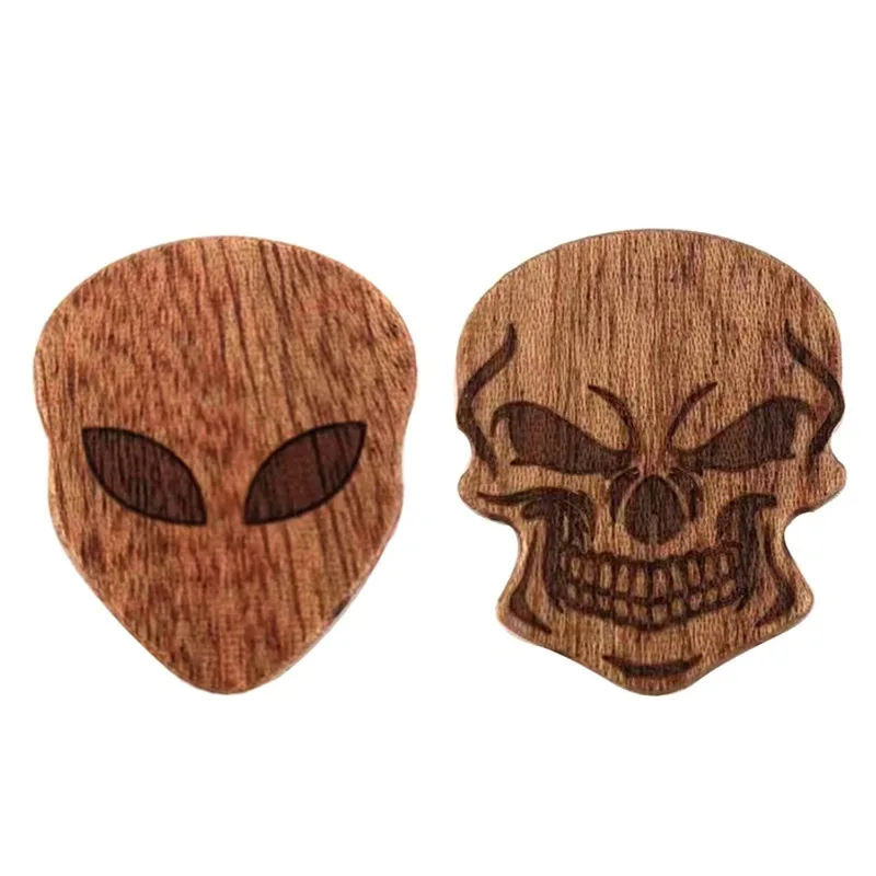 Handcrafted Wooden Guitar Pick with Alien & Skull Designs 3 Handcrafted Wooden Guitar Pick with Alien & Skull Designs - Image 3