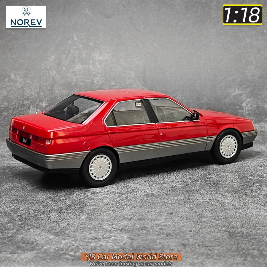 Red Alfa Romeo 164 1:18 Diecast Model 3 Red Alfa Romeo 164 1:18 Diecast Model - Image 3
