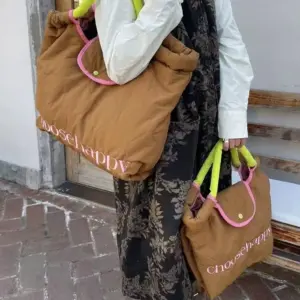 Brown Quilted Tote Bag with Pink Details 12 S2f7bce9648a54761aad86de5a902ff24b