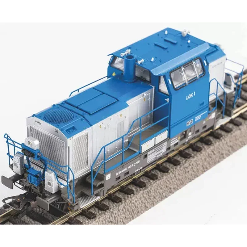 Vibrant Blue PIKO G6 Diesel Locomotive Model 5 Vibrant Blue PIKO G6 Diesel Locomotive Model - Image 5