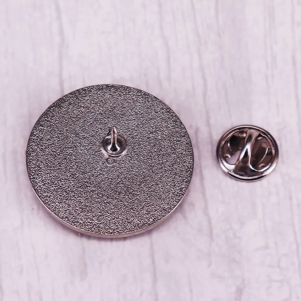 Bold Skull and Rose Lapel Pin 3cm x 3cm 5 Bold Skull and Rose Lapel Pin 3cm x 3cm - Image 5