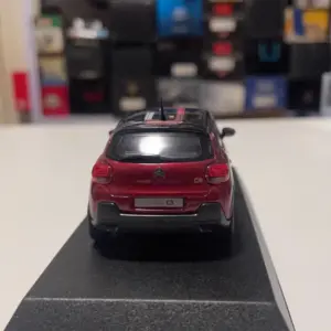 S31cfba1b564340ae8937d8693356f0e7O