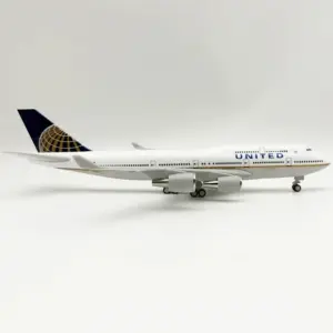 United Airlines Boeing 747 Model 1:250 Scale 8 S32d9ed4b06924d37a91ad2da8a7ef872j