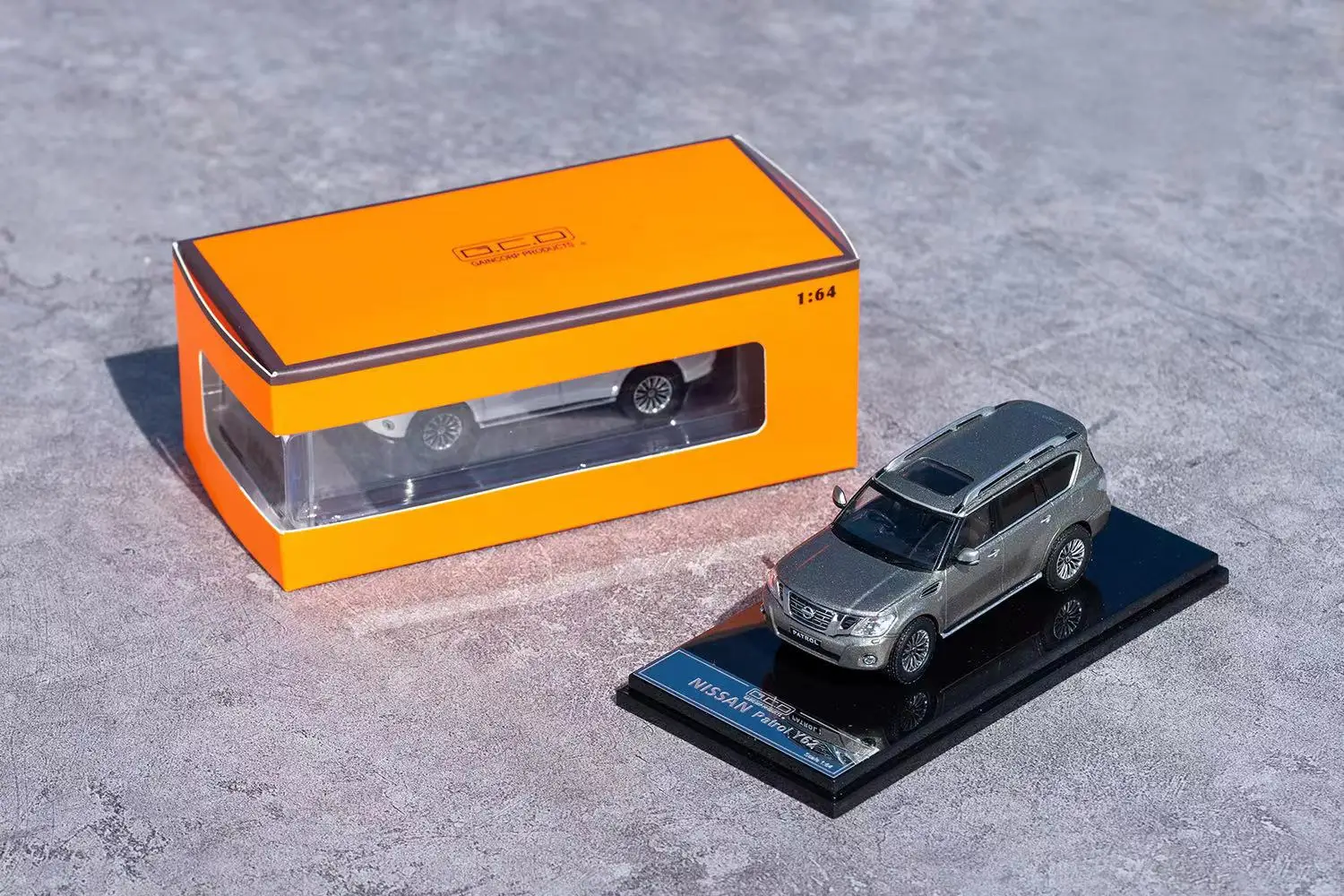 Nissan Touareg Y62 1:64 Diecast Model in Multiple Colors 4 Nissan Touareg Y62 1:64 Diecast Model in Multiple Colors - Image 4