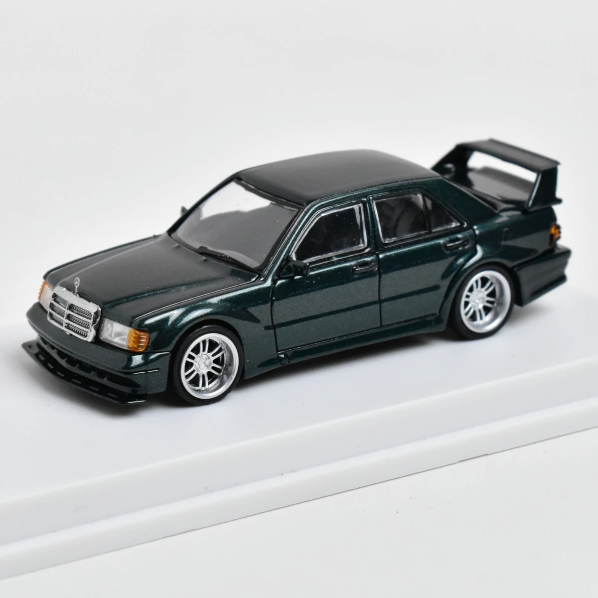 Mercedes-Benz 190E 2.5-16 Evolution Diecast Model 1:64 10 Mercedes-Benz 190E 2.5-16 Evolution Diecast Model 1:64 - Image 10