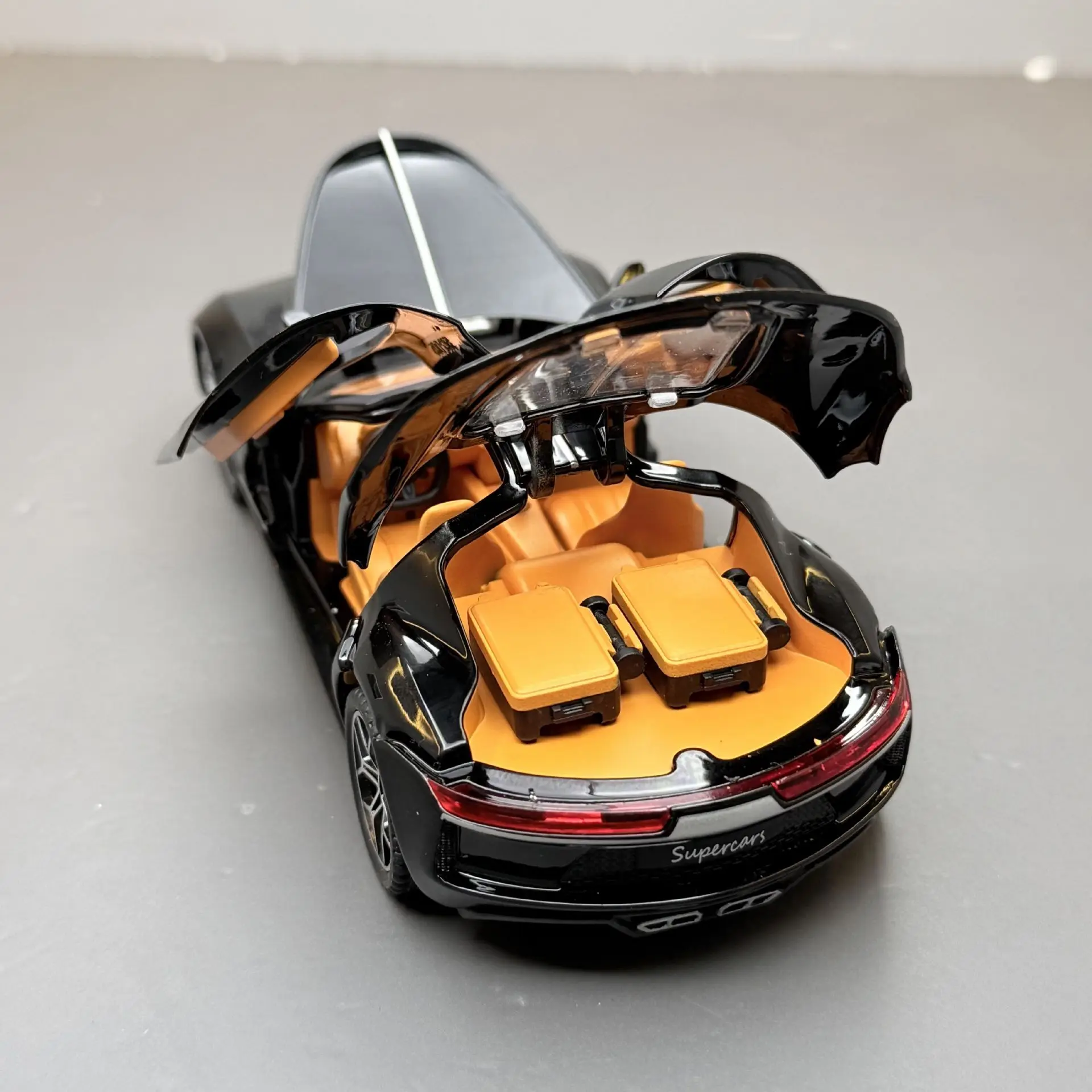 1:24 Scale Black Diecast Sports Car Model 5 1:24 Scale Black Diecast Sports Car Model - Image 5