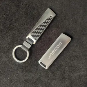 Metal Car Keychain with Carbon Fiber Pattern