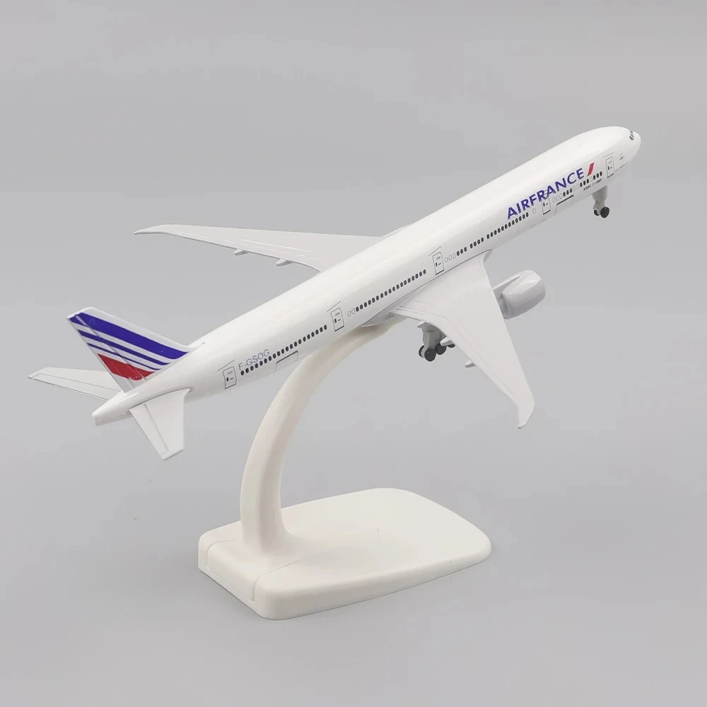 Air France Boeing 777 Diecast Model 1:400 Scale 3 Air France Boeing 777 Diecast Model 1:400 Scale - Image 3