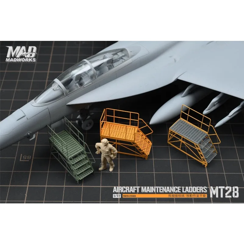 MADWORKS MT28 Aircraft Maintenance Ladder 3 MADWORKS MT28 Aircraft Maintenance Ladder - Image 3