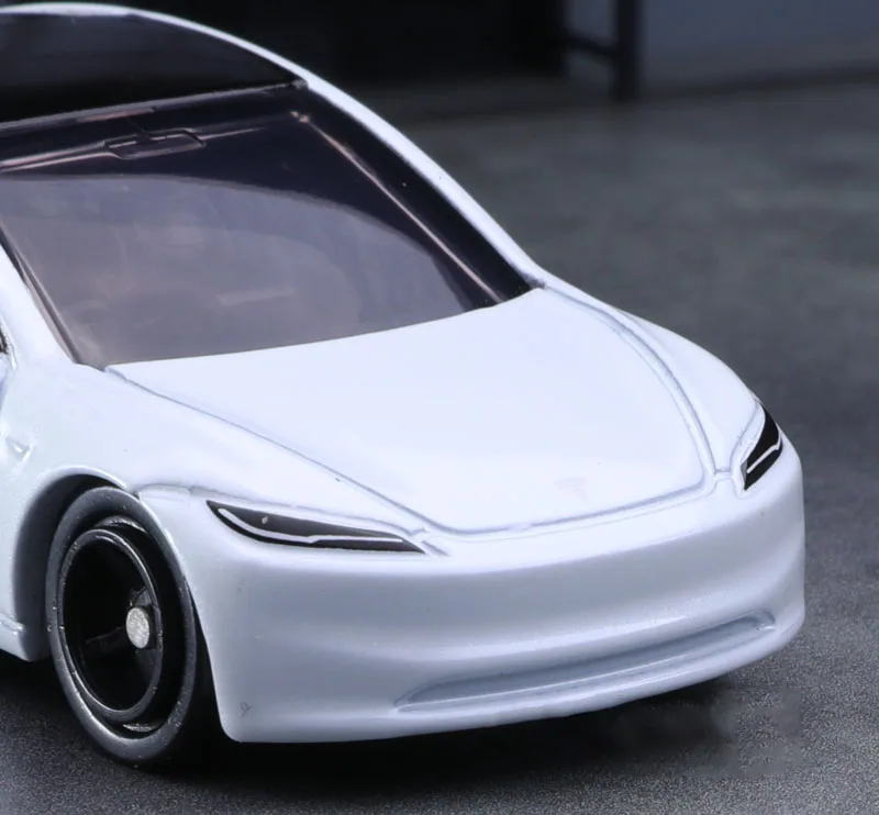 Miniature Alloy Car Model 3 in 1:60 Scale 5 Miniature Alloy Car Model 3 in 1:60 Scale - Image 5