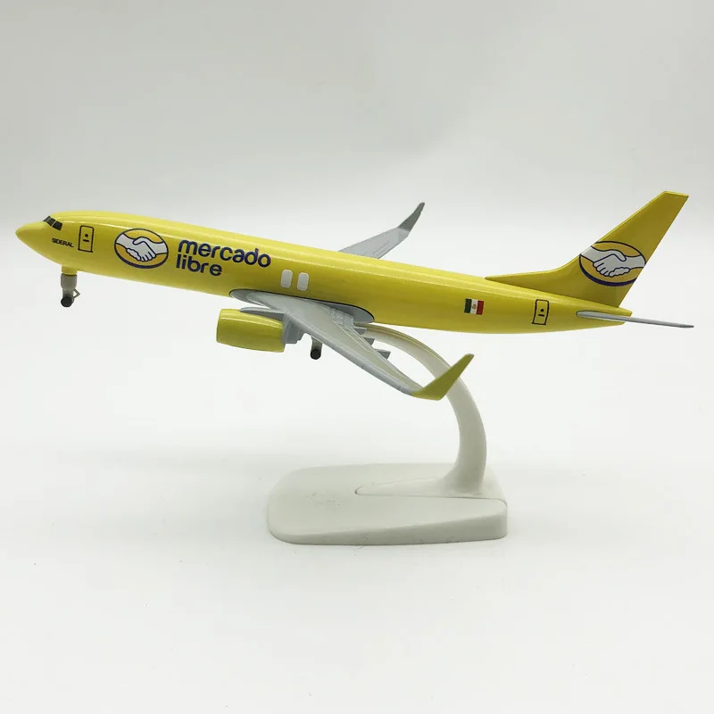 Vibrant Mexican B737 Die-Cast Model, 20cm 2 Vibrant Mexican B737 Die-Cast Model, 20cm - Image 2