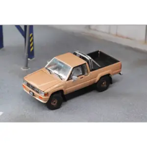 1985 Toyota Hilux SR5 Diecast Model in 1/64 Scale 11 S37abe468f25c437f986e91013f6775eej