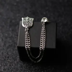 Silver Men’s Vintage Shield Brooch 7 S3815a917479f4f928f906b631fde395dA