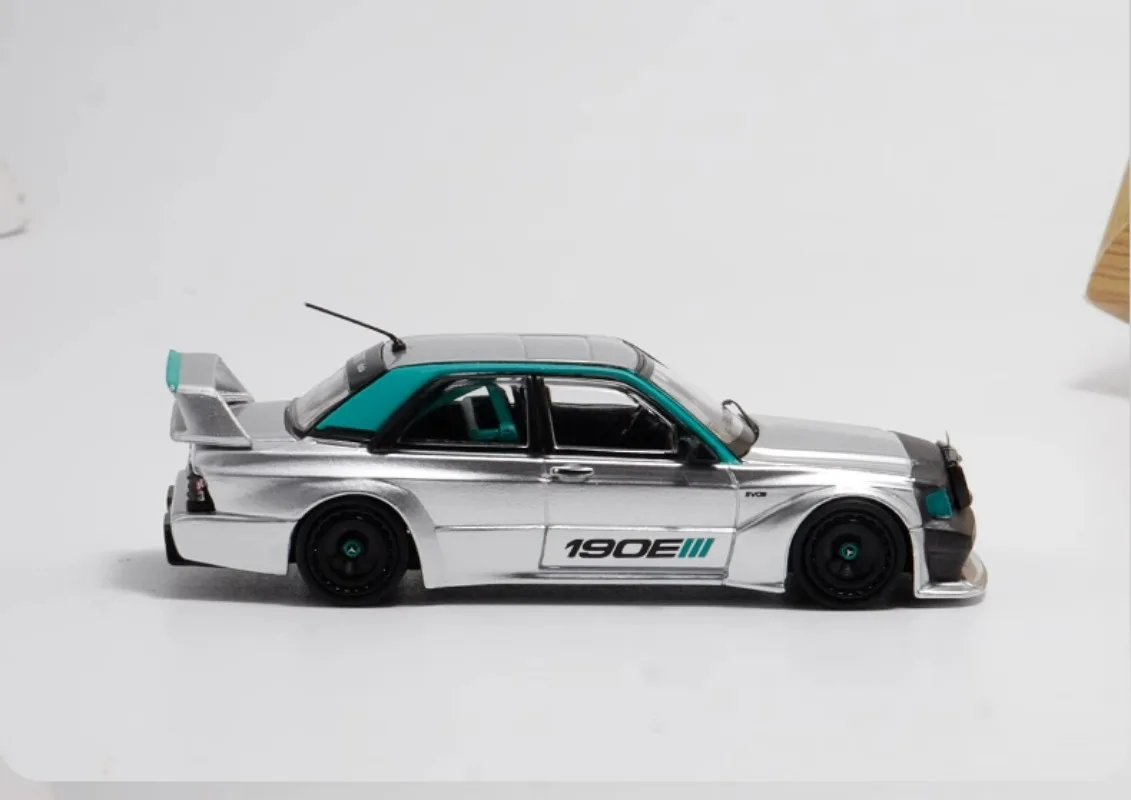 Mercedes-Benz 190E KS Concept Diecast Model 1/64 6 Mercedes-Benz 190E KS Concept Diecast Model 1/64 - Image 6