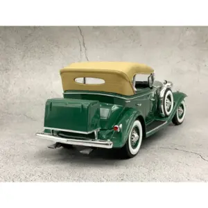 1932 V16 Sport Phaeton Diecast Model 1:18 Scale 8 S3b318836bf834b0986d323cd01b37749d