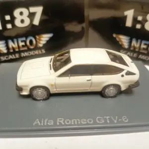 Alfa Romeo GTV-6 1:87 Scale Diecast Model 5 S3c2982de781b4623912f5dcf3999f775X