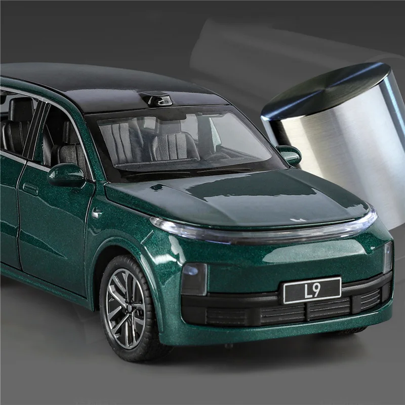 1:32 Scale Electric Vehicle Diecast Model 2 1:32 Scale Electric Vehicle Diecast Model - Image 2