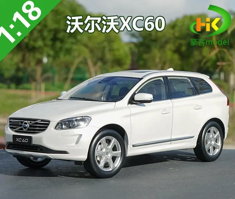 1:18 Scale Diecast Model of Volvo S60L 2018 and XC60 2015 7 1:18 Scale Diecast Model of Volvo S60L 2018 and XC60 2015 - Image 7