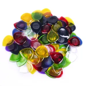 High-Quality Guitar Picks Set (100 Pieces) 7 S3d0bbdeb7f024aeb8f04857ec7dd8e72z
