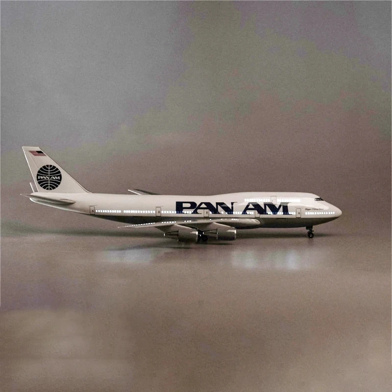 Pan Am Boeing 747 Model 47cm with LED or No Light 4 Pan Am Boeing 747 Model 47cm with LED or No Light - Image 4